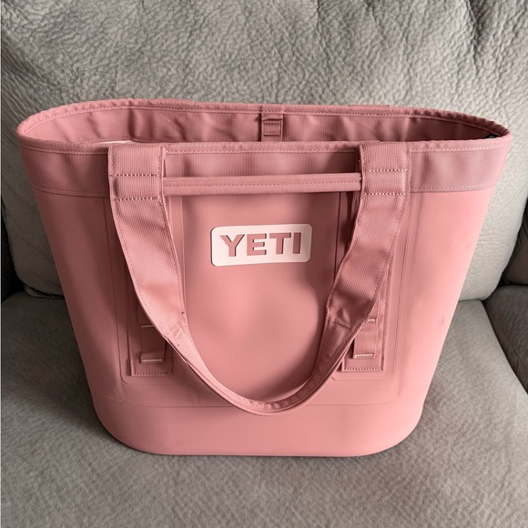 YETI Camino 35 Caryall Tote Bag - Picture 9 of 10